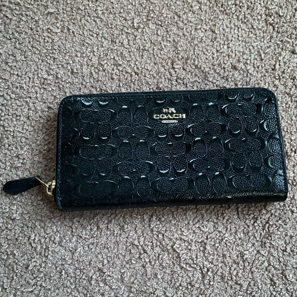 Designer COACH wallet, brand new never used and in perfect condition